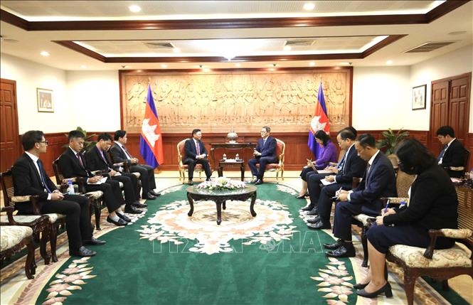 Vietnam, Cambodia continue to promote all-around cooperation